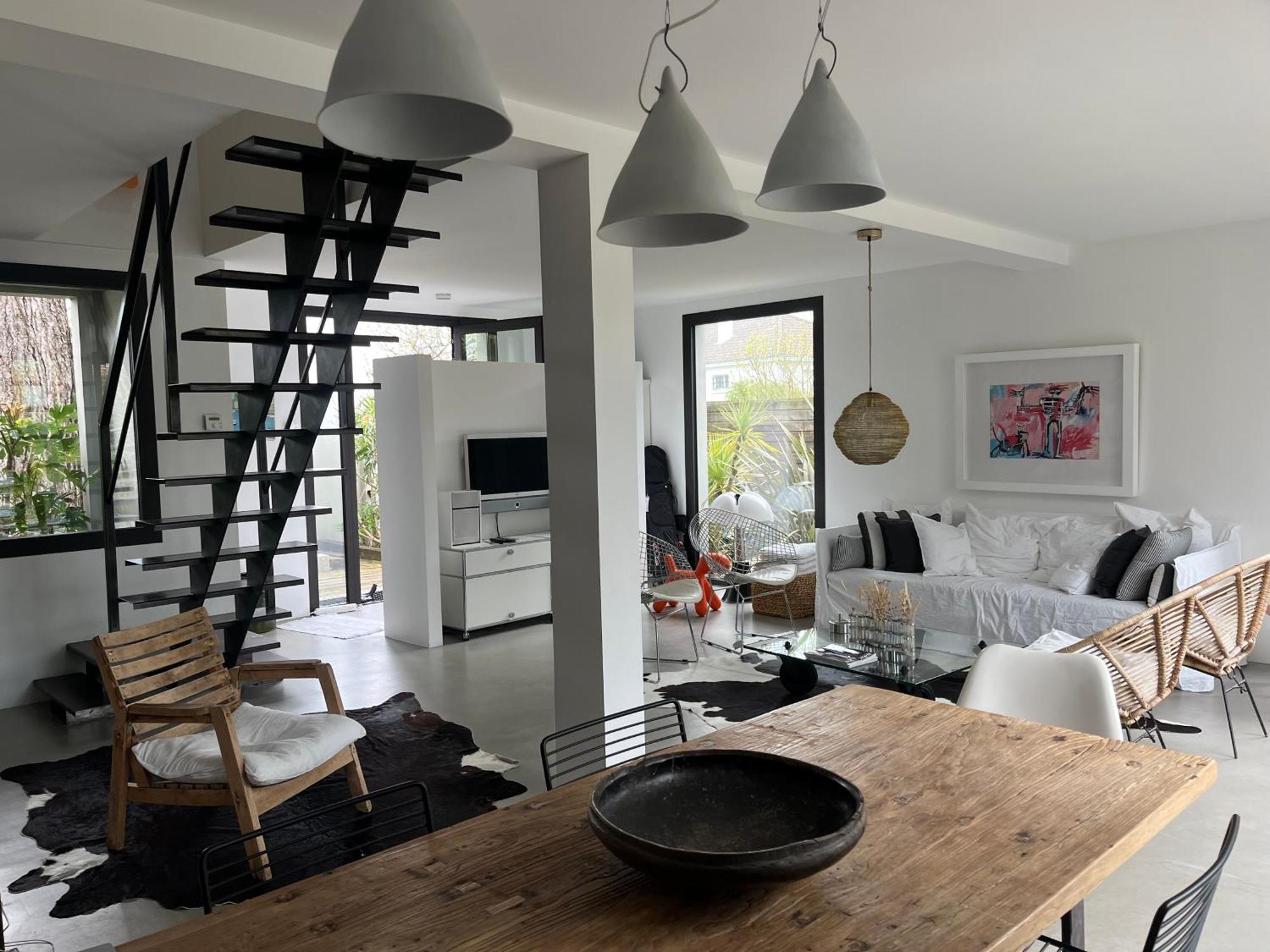 Maison Contemporaine Avec Jardin Pres De La